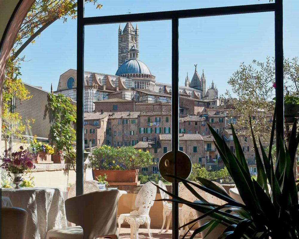 Bed and Breakfast Residenza D'Epoca Campo Regio Relais Siena Exterior foto