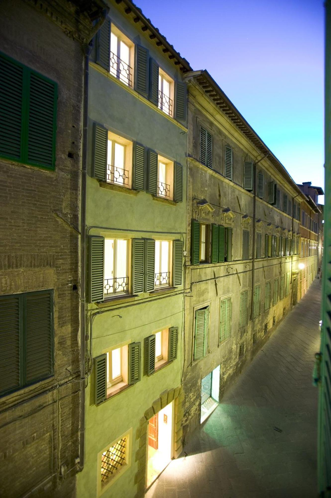 Bed and Breakfast Residenza D'Epoca Campo Regio Relais Siena Exterior foto